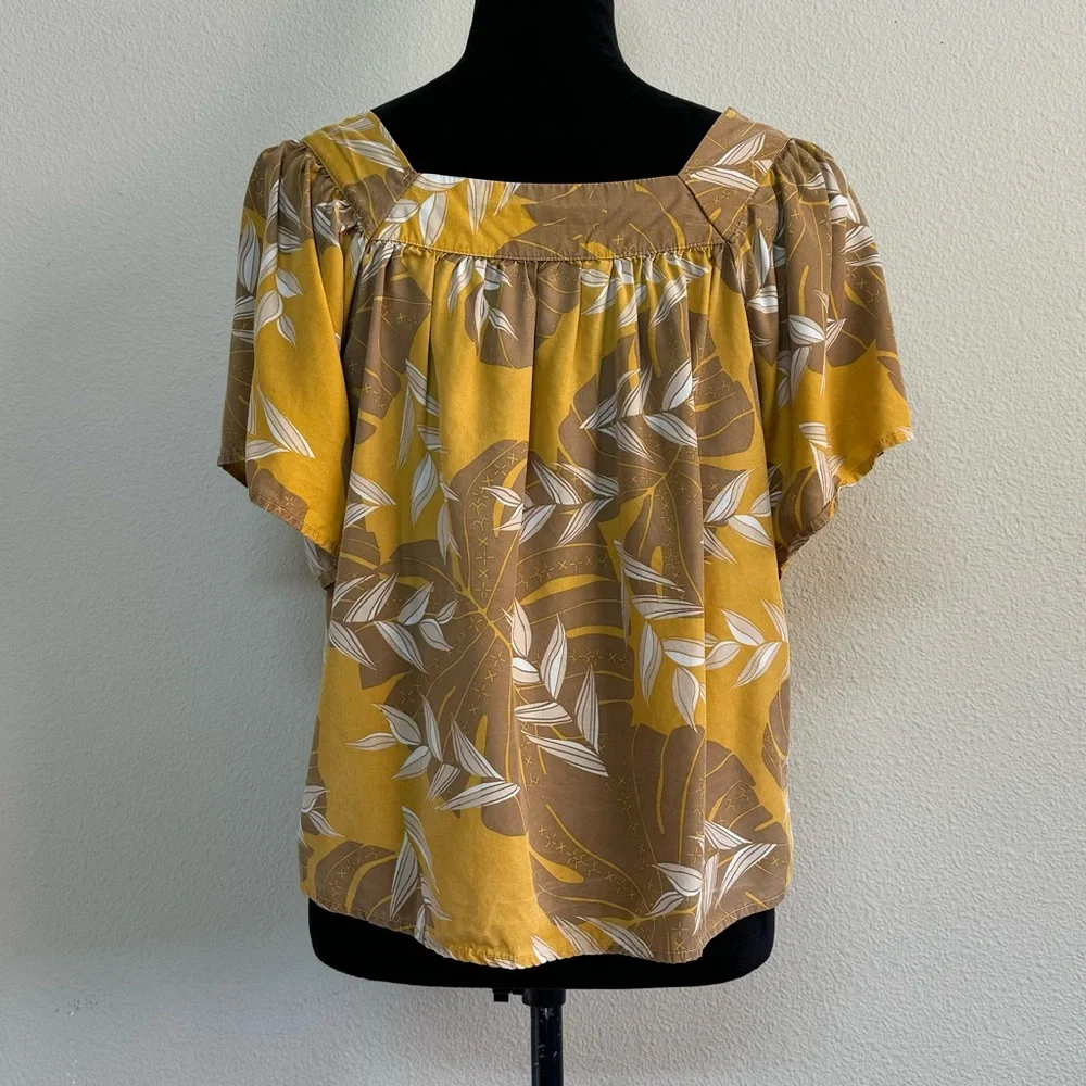 Tanoa top women 14 tropical pattern short sleeve flowy cropped top yellow - Picture 2 of 9